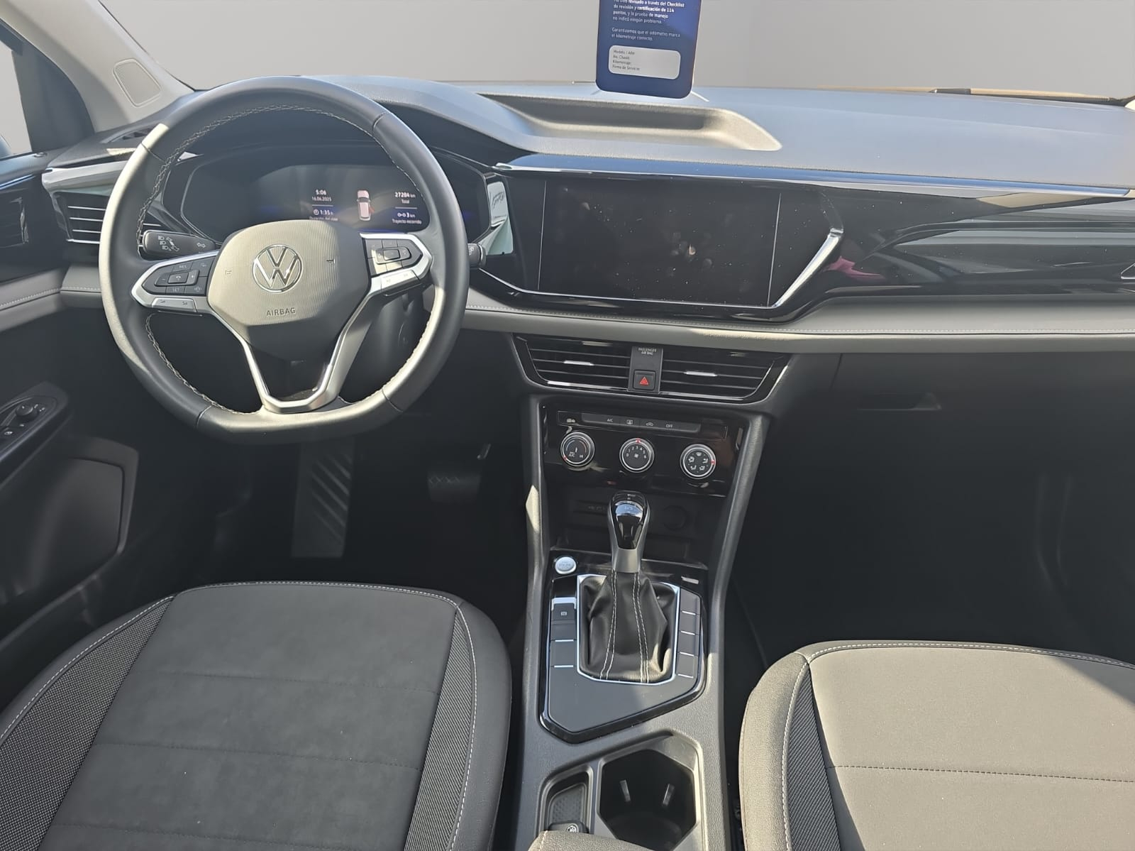 VOLKSWAGEN TAOS Lateral izquierdo 12