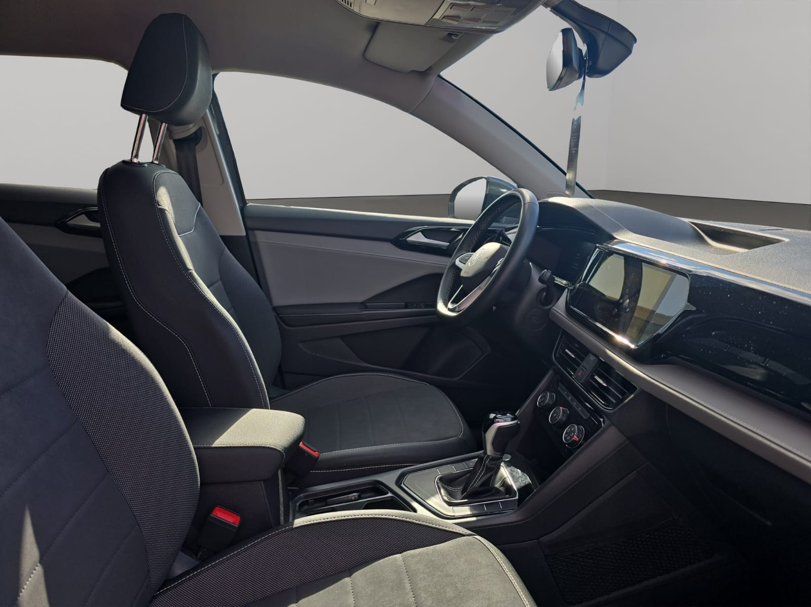 VOLKSWAGEN TAOS Lateral izquierdo 15