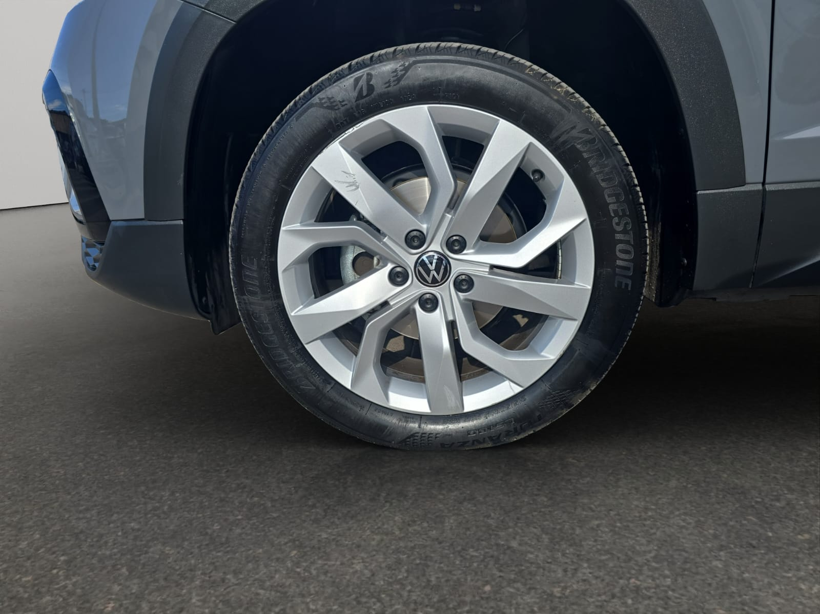 VOLKSWAGEN TAOS Llantas 19