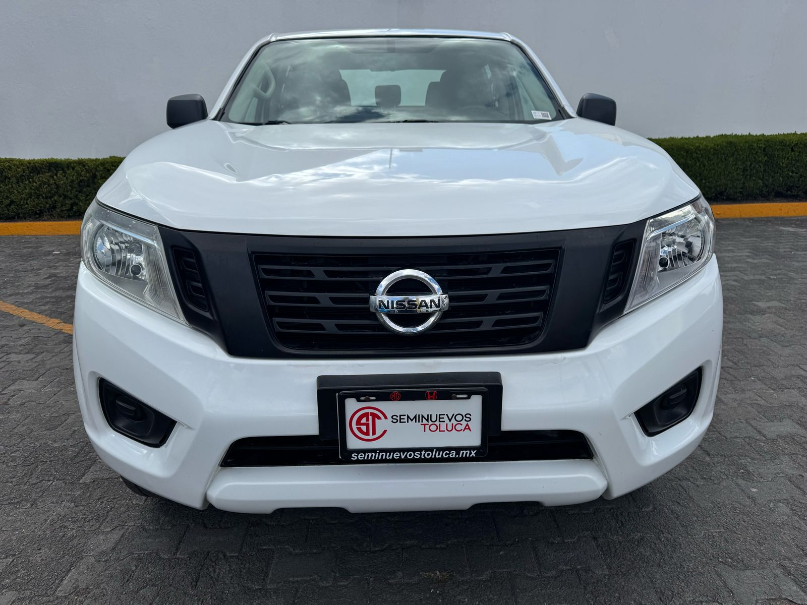 Nissan Comerciales NP300 Llantas 10
