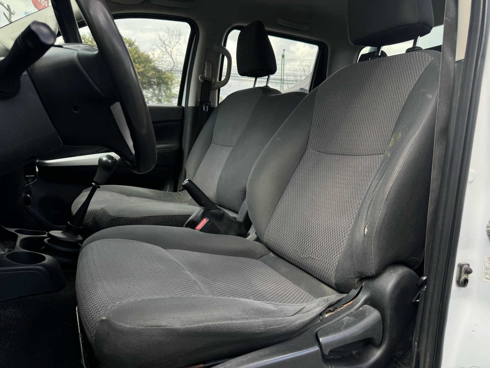 Nissan Comerciales NP300 Frente 20