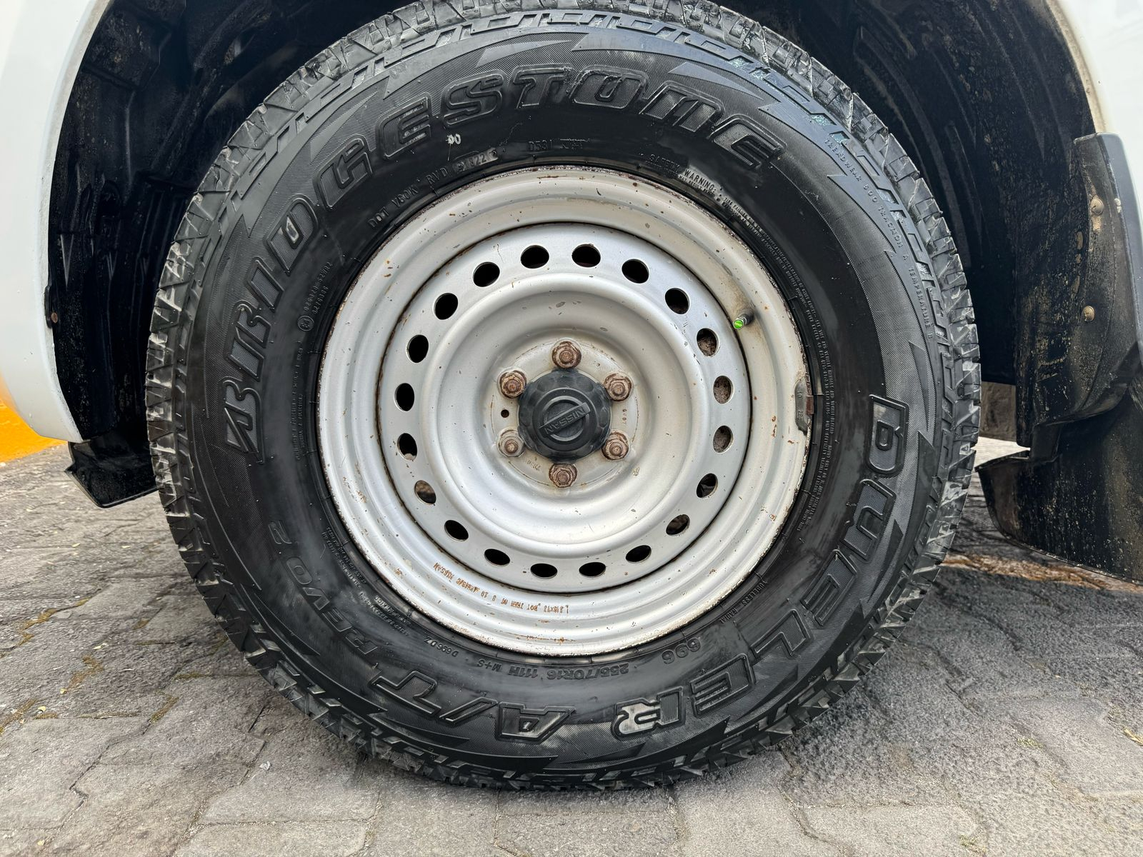 Nissan Comerciales NP300 Frente 25