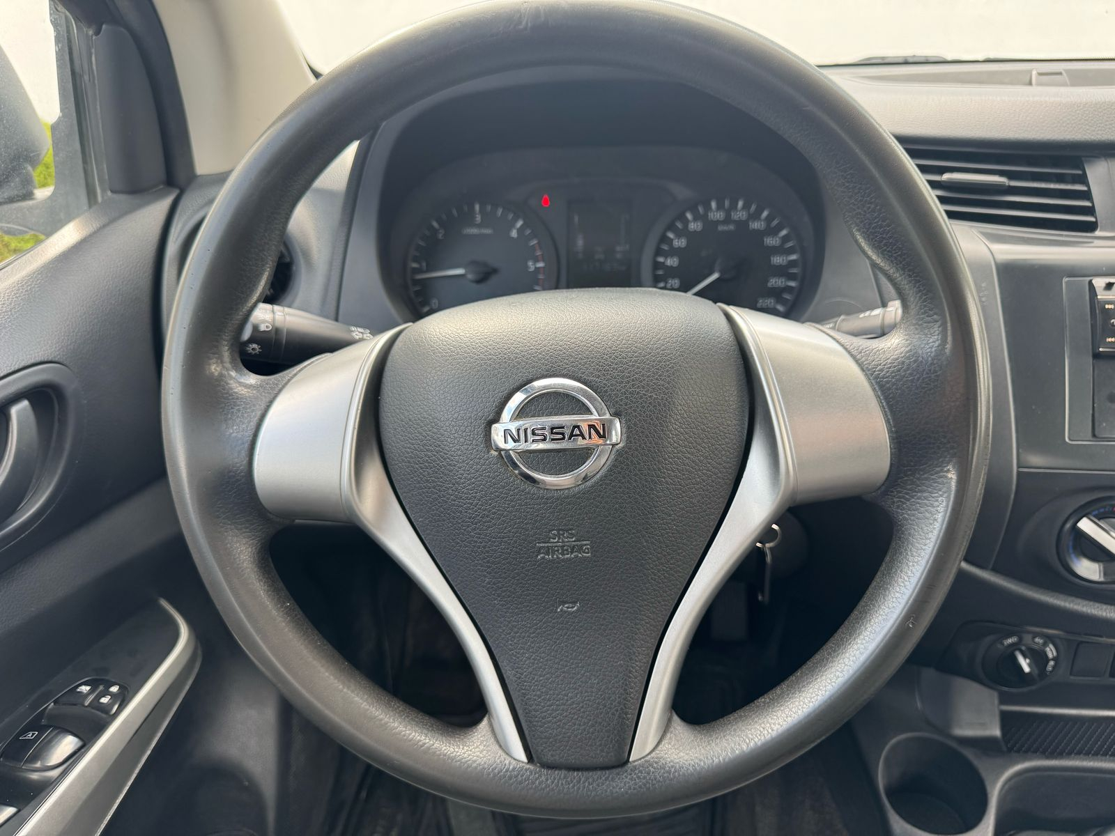Nissan Comerciales NP300 Llantas 15