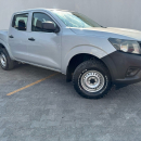 Nissan Comerciales NP300 Atrás 1