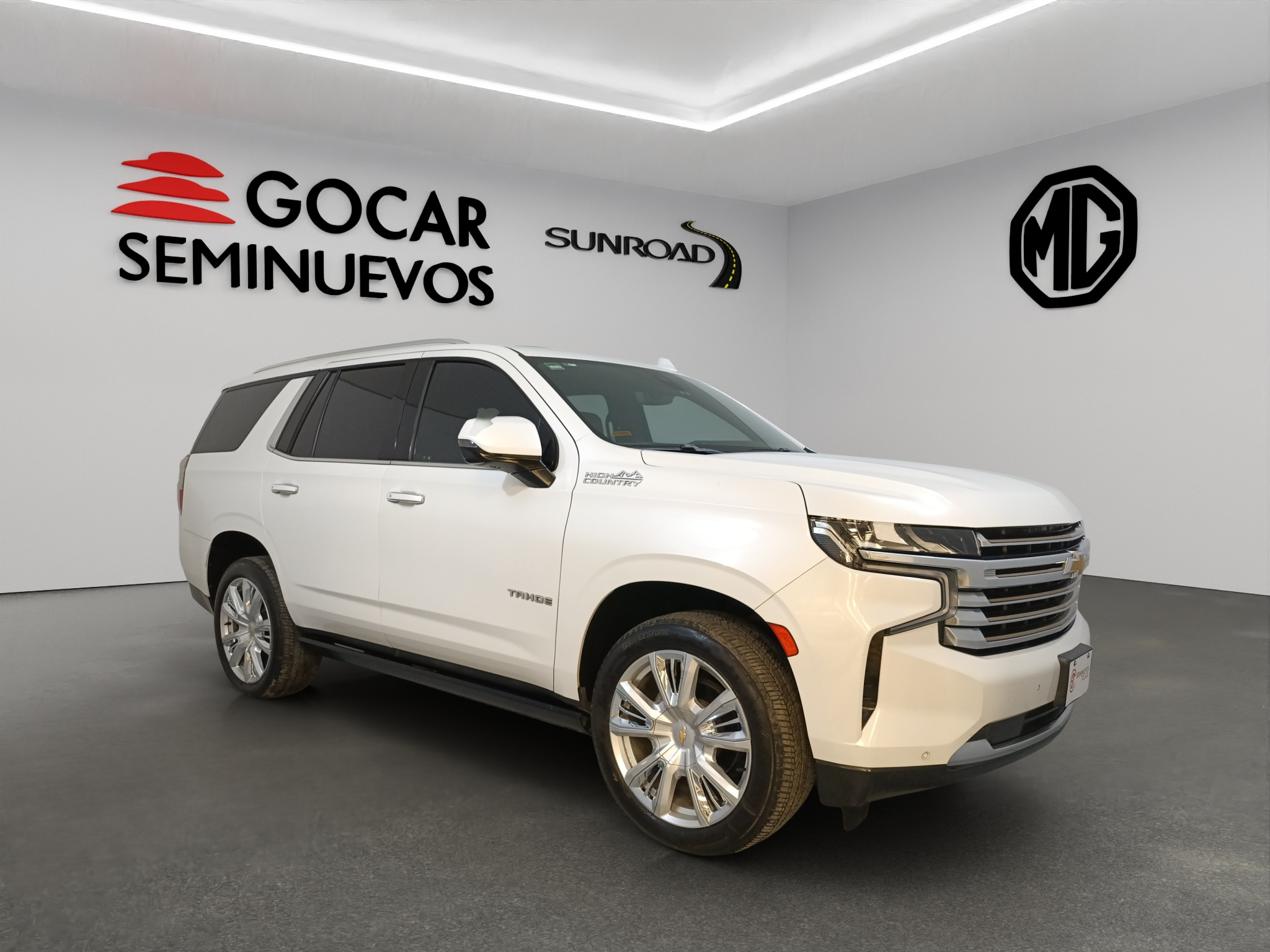 Chevrolet Tahoe VUD 5 pts. High Country, 6.2l, TA, piel, QC, s. Bose, RA-22, 4x4 (línea nueva) - GocarCredit