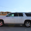 Chevrolet Suburban VUD Arriba 7