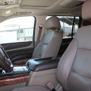 Chevrolet Suburban VUD Frente 9
