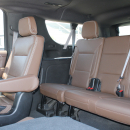 Chevrolet Suburban VUD Arriba 11