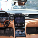 Jeep Grand Cherokee VUD Frente 16
