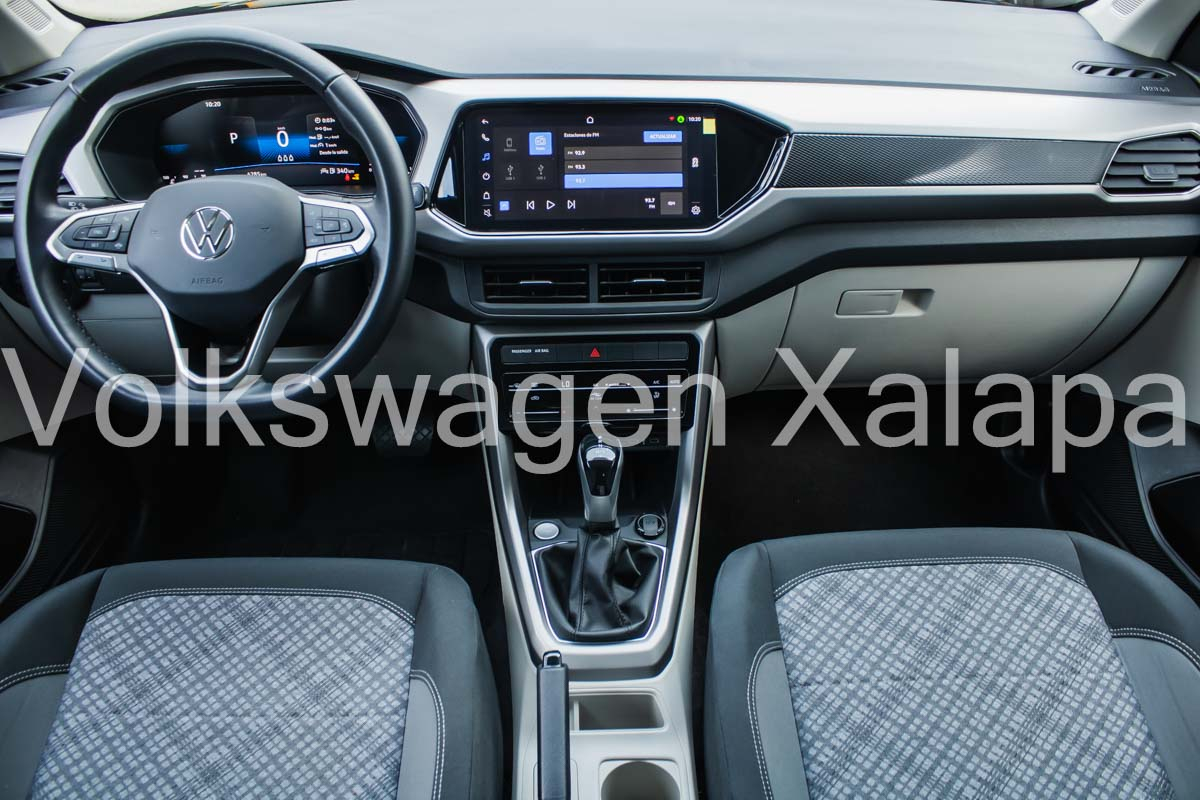 VOLKSWAGEN TAIGUN Arriba 8