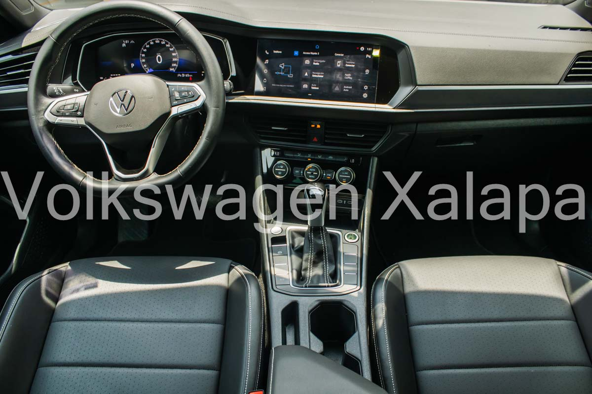 VOLKSWAGEN JETTA Lateral izquierdo 10