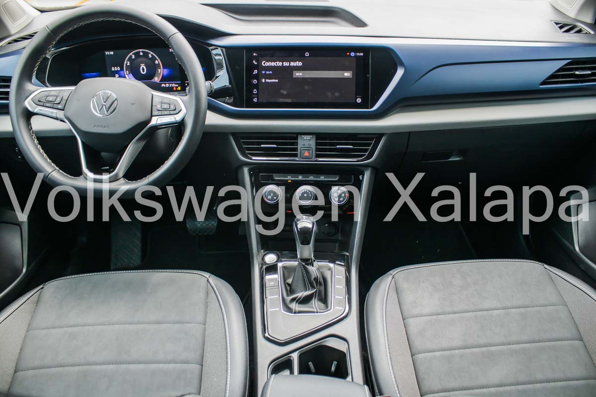 VOLKSWAGEN TAOS Lateral izquierdo 10