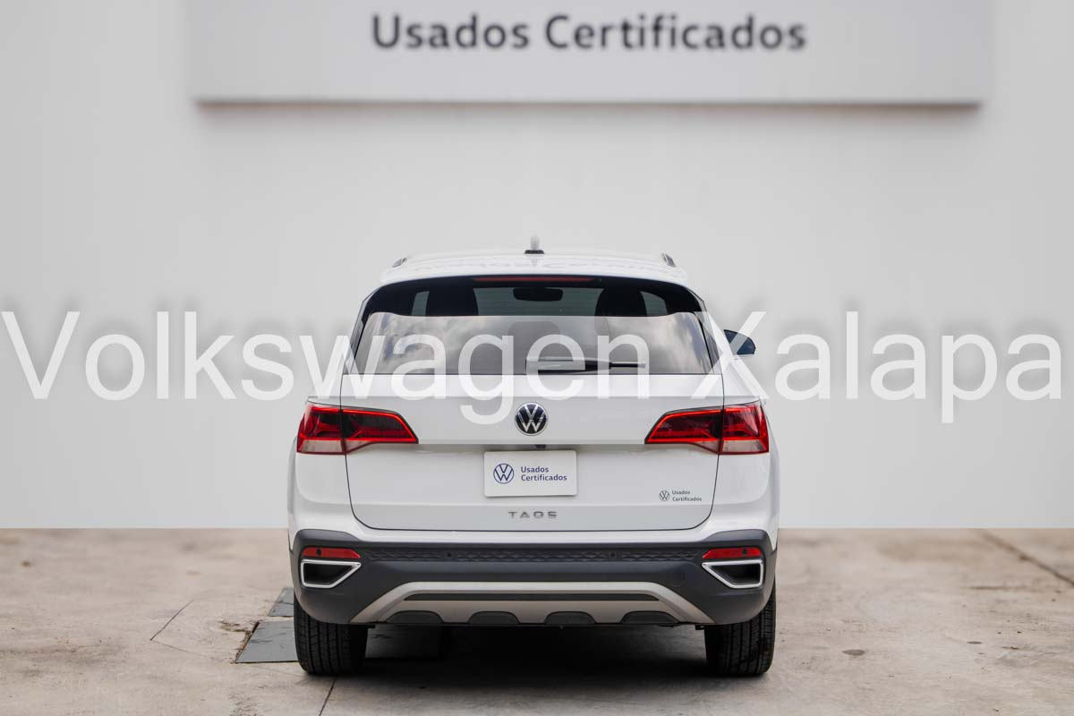 VOLKSWAGEN TAOS Interior 3