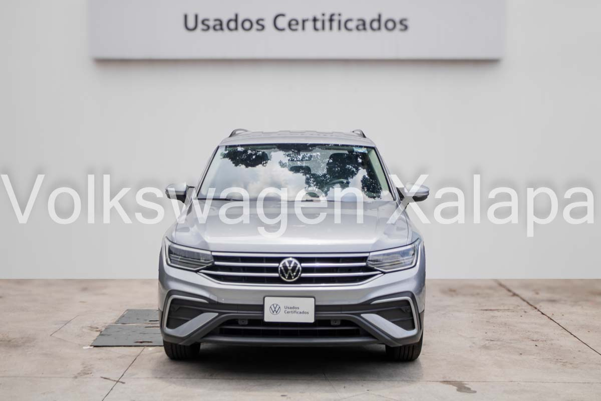 VOLKSWAGEN TIGUAN Atrás 8