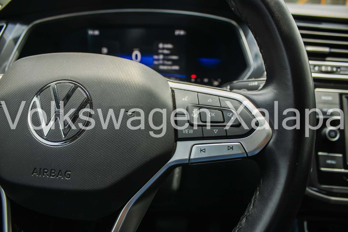 VOLKSWAGEN TIGUAN Tablero 16