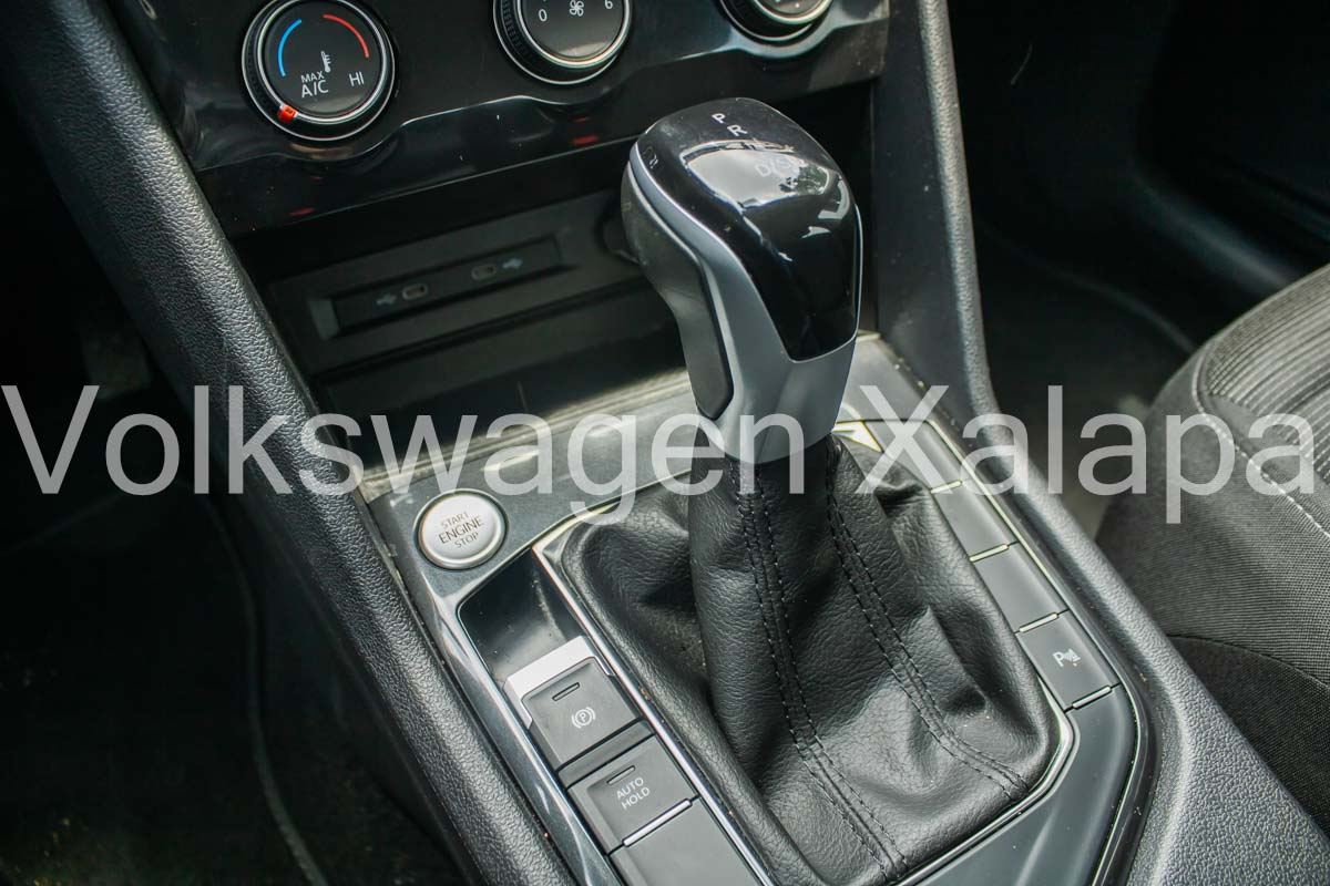 VOLKSWAGEN TIGUAN Tablero 17