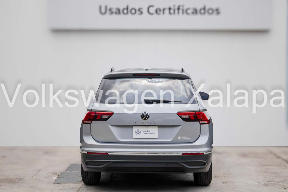 VOLKSWAGEN TIGUAN Asientos 3