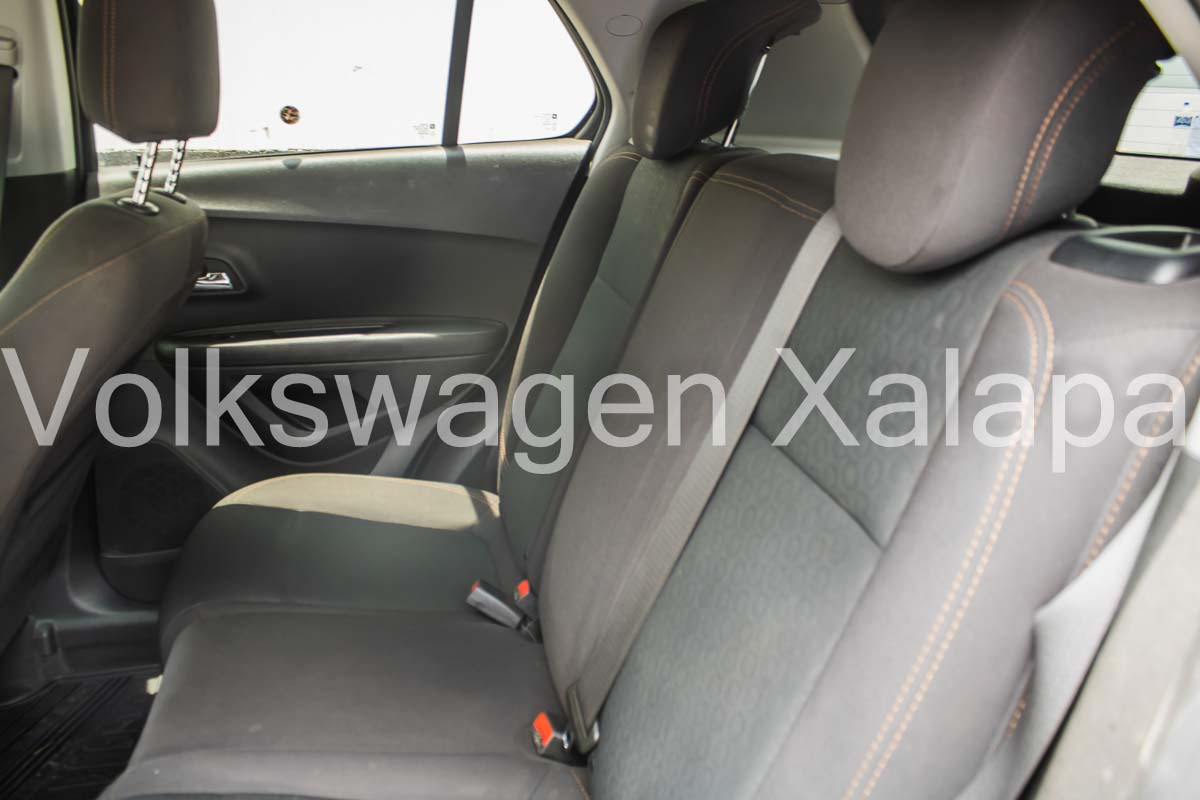 CHEVROLET TRAX Lateral izquierdo 20