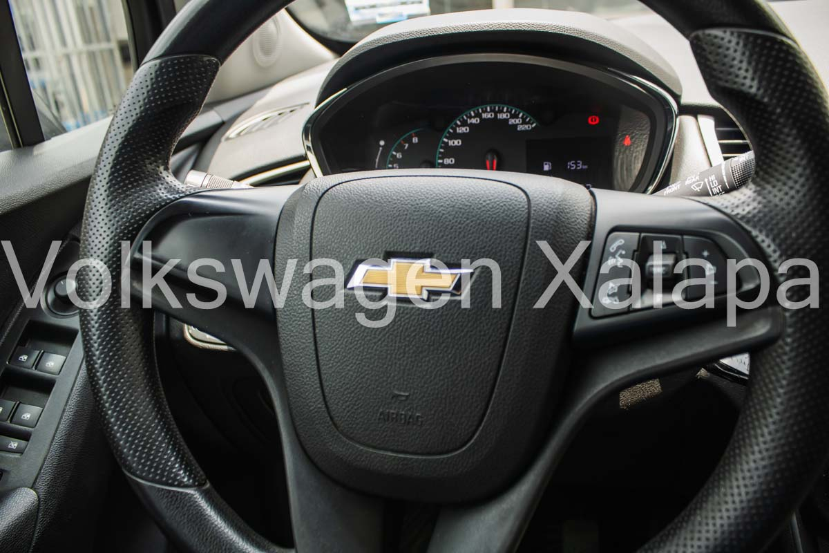 CHEVROLET TRAX Arriba 11
