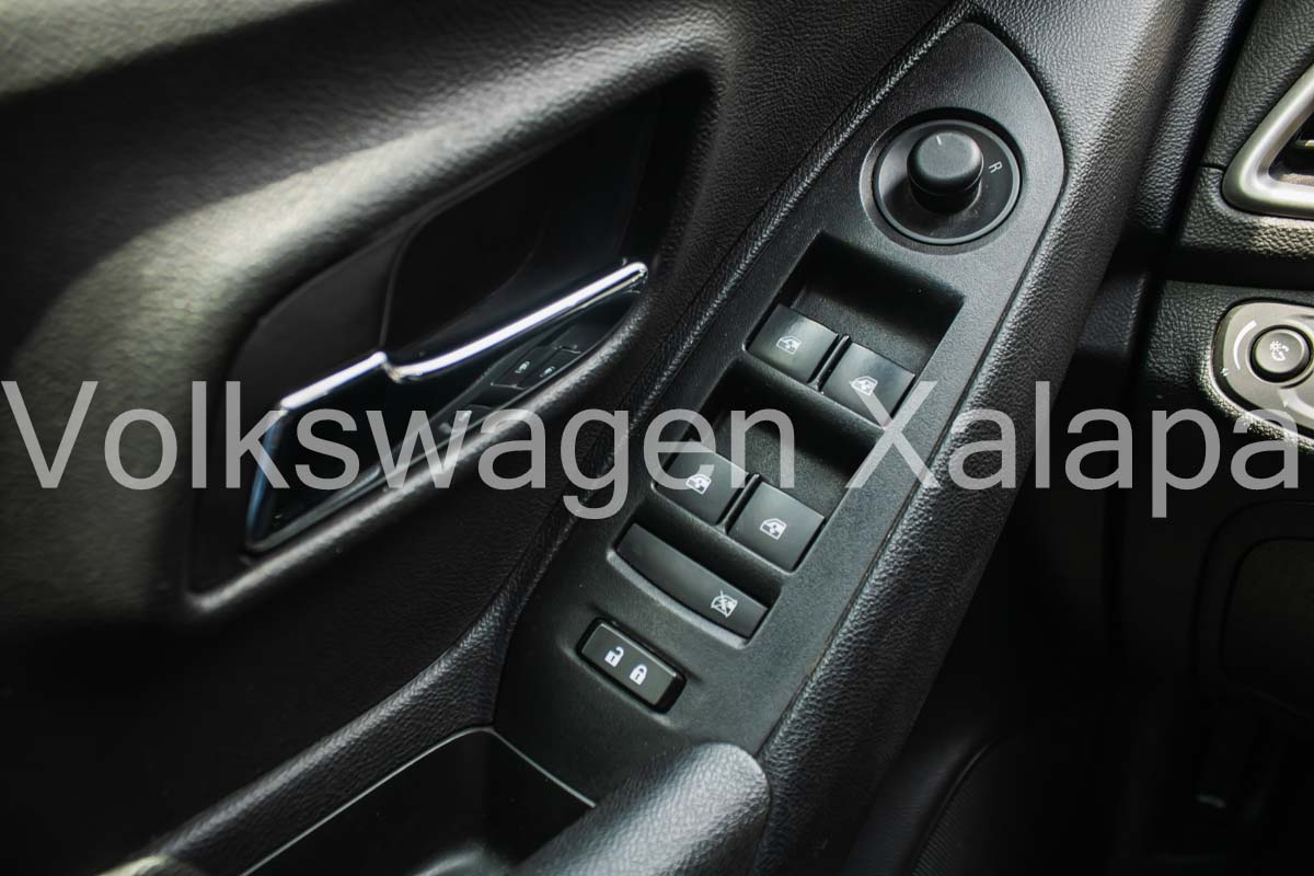 CHEVROLET TRAX Atrás 14