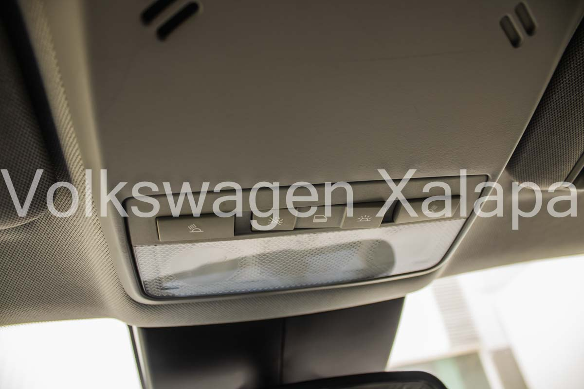 CHEVROLET TRAX Lateral derecho 18