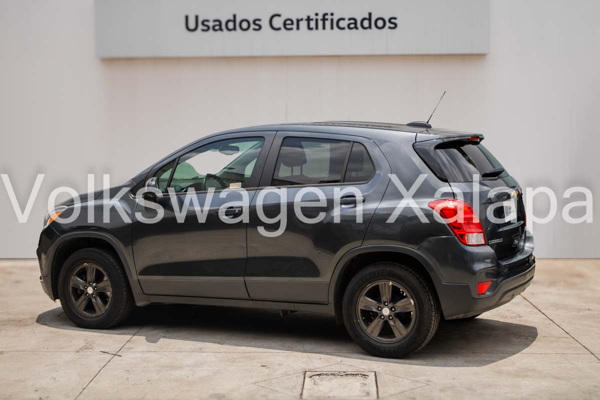 CHEVROLET TRAX Arriba 2