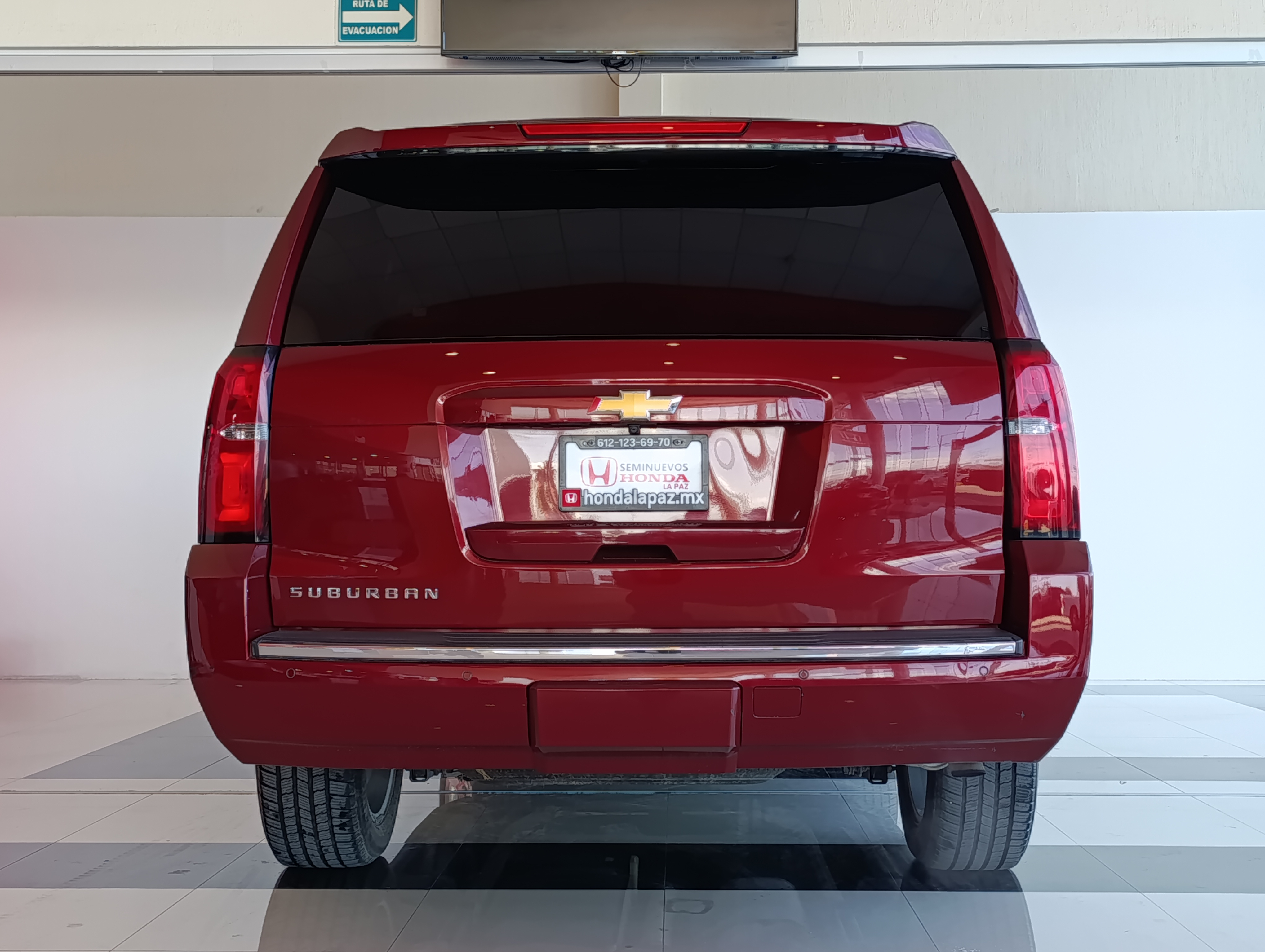 Chevrolet SUBURBAN Asientos 27