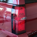 Chevrolet SUBURBAN Arriba 29