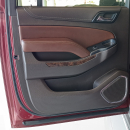 Chevrolet SUBURBAN Arriba 6