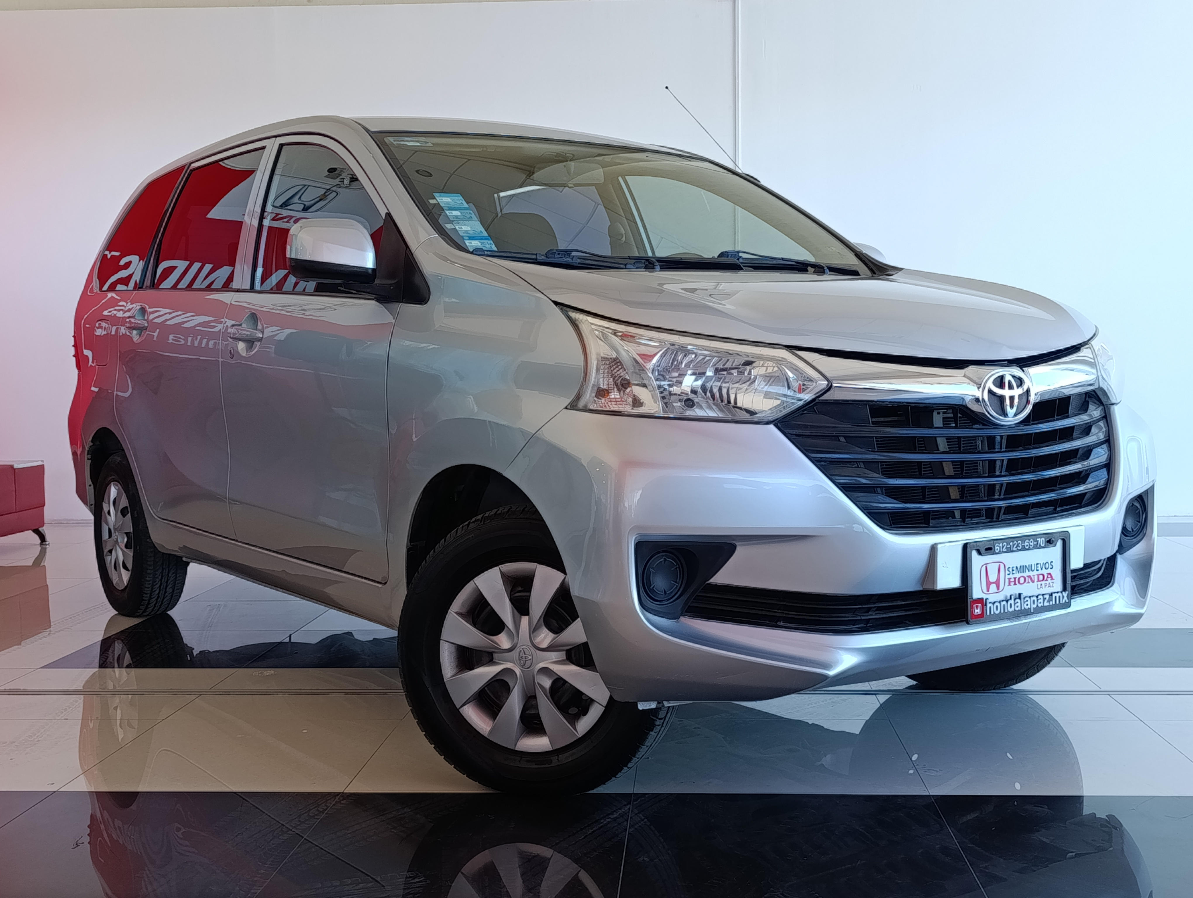 Toyota AVANZA Interior 3