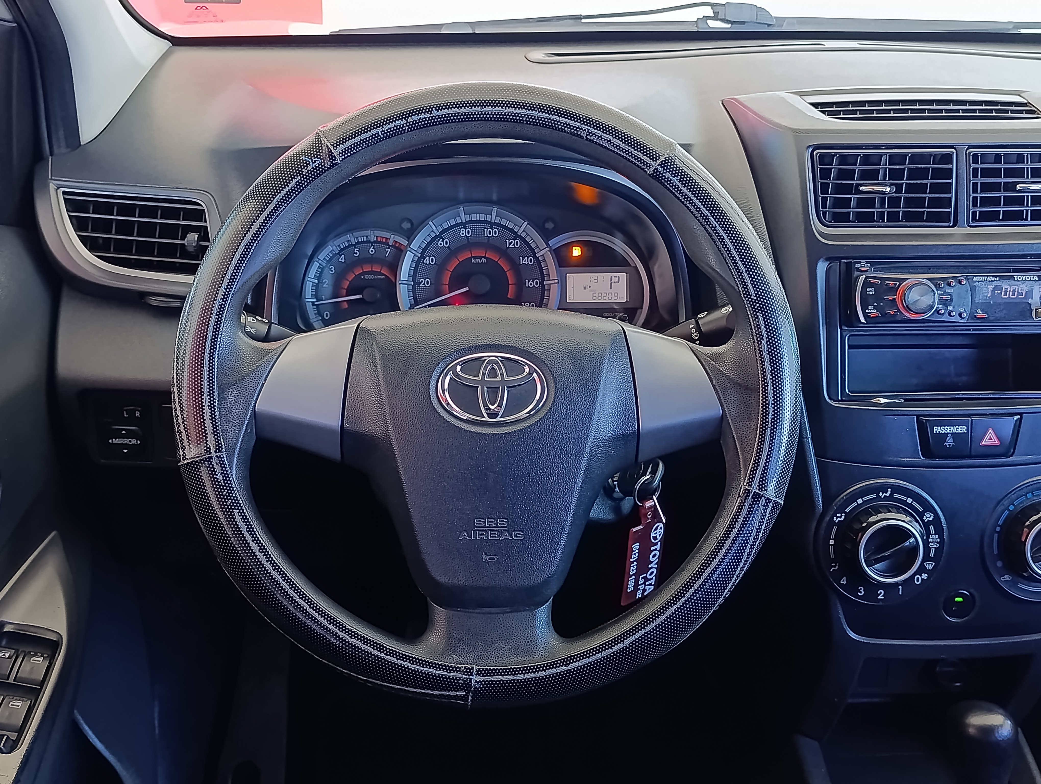 Toyota AVANZA Interior 9