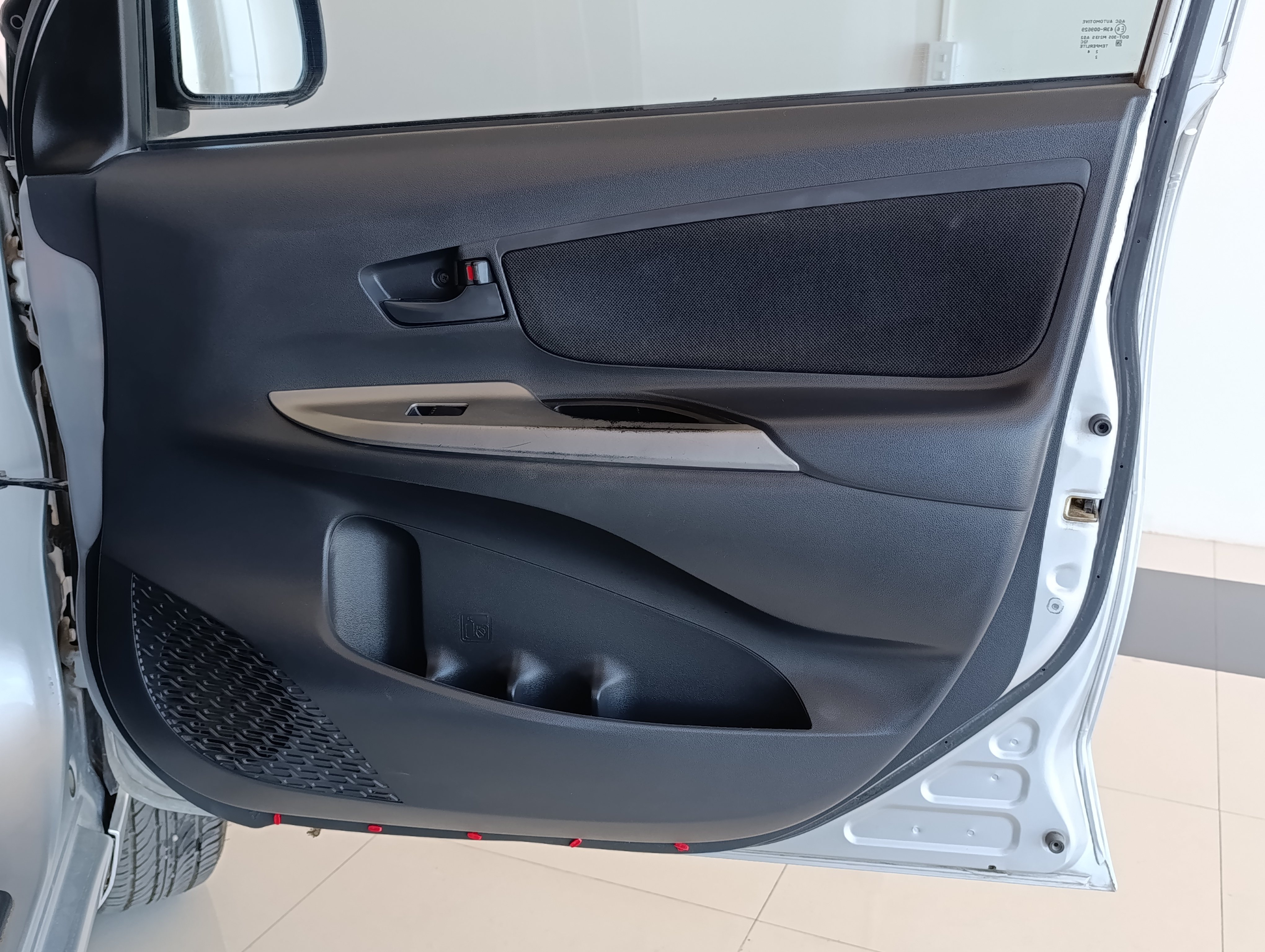 Toyota AVANZA Tablero 16