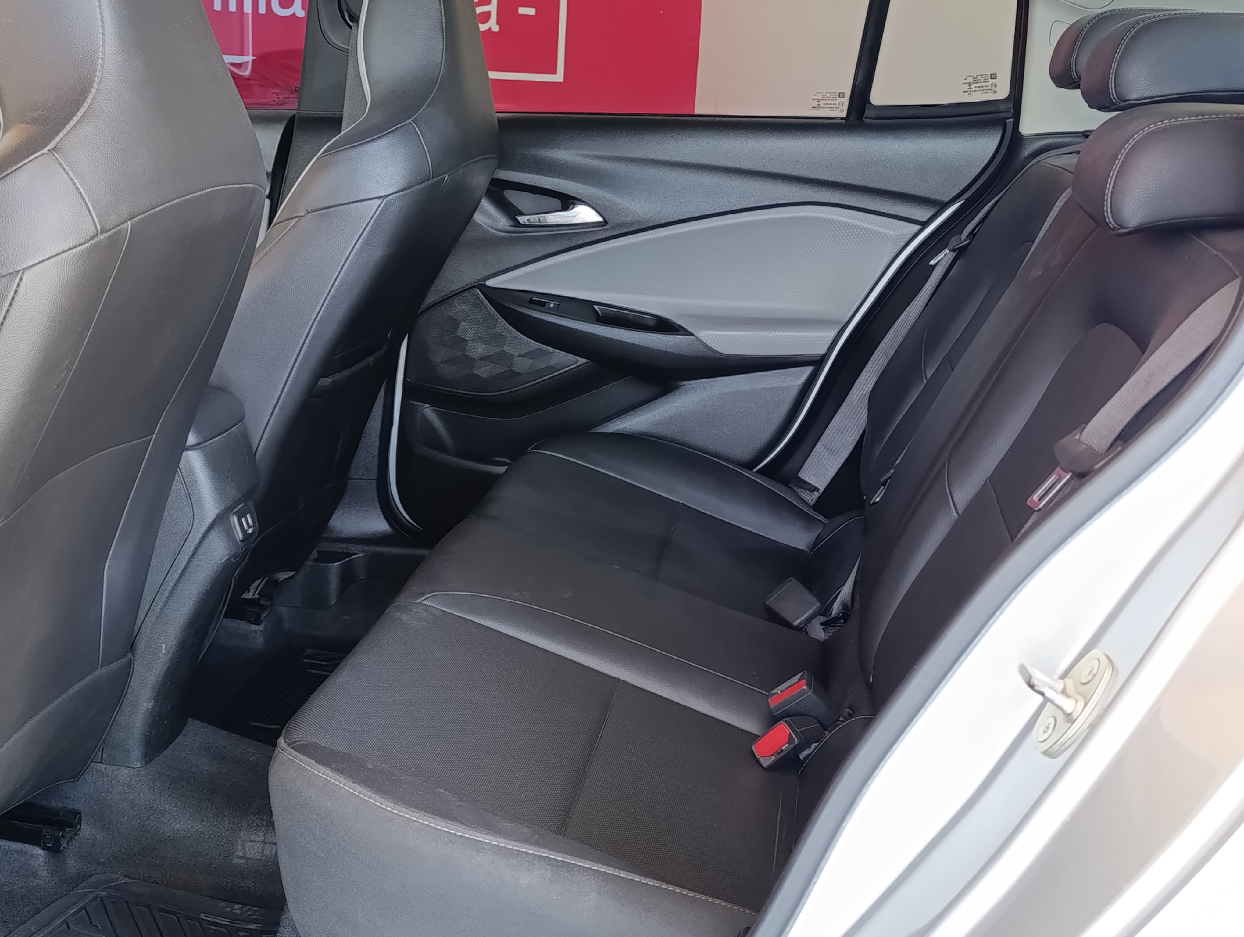 Chevrolet ONIX Interior 7