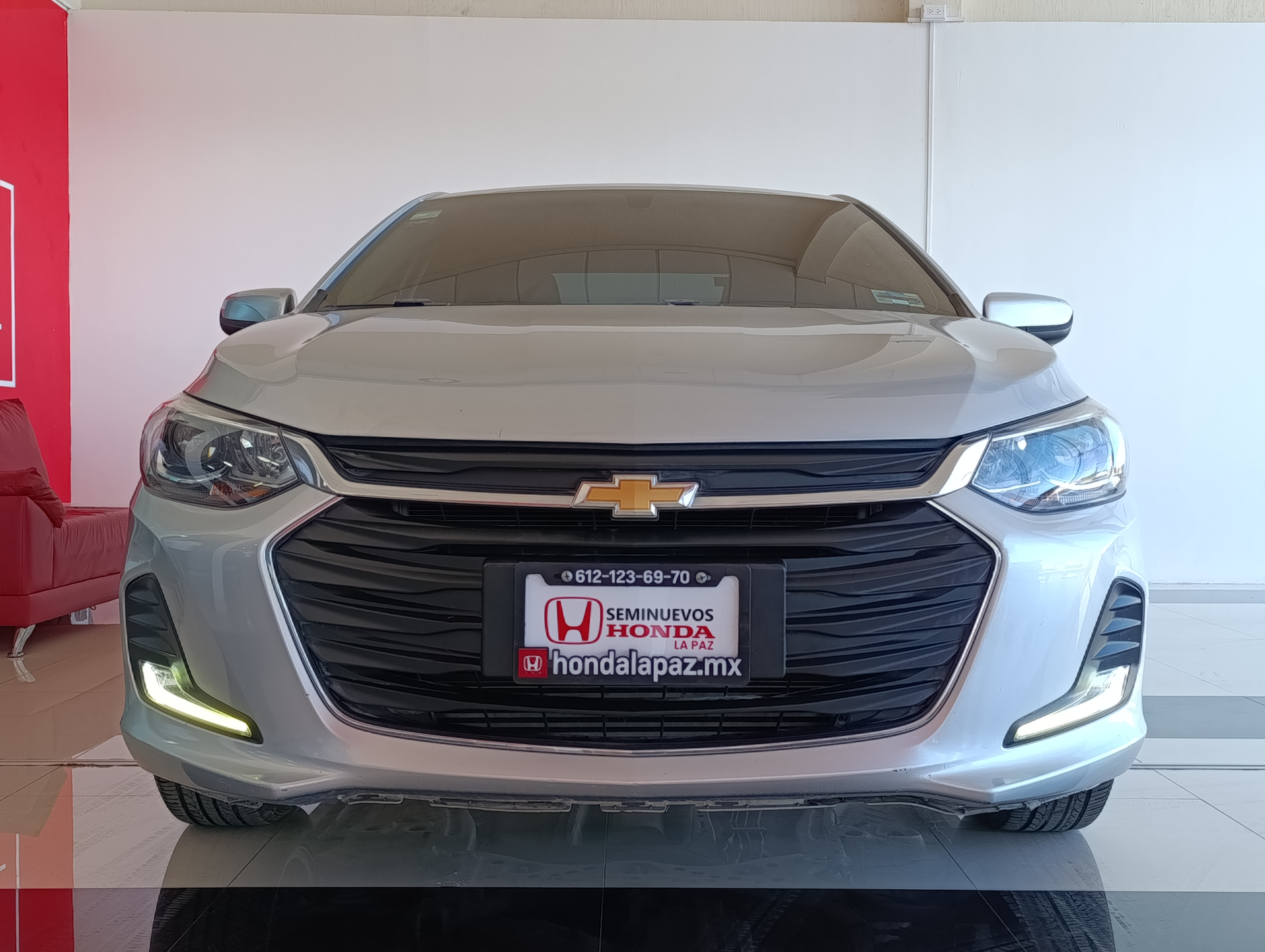 Chevrolet ONIX Interior 2