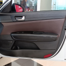 KIA Optima Lateral derecho 18