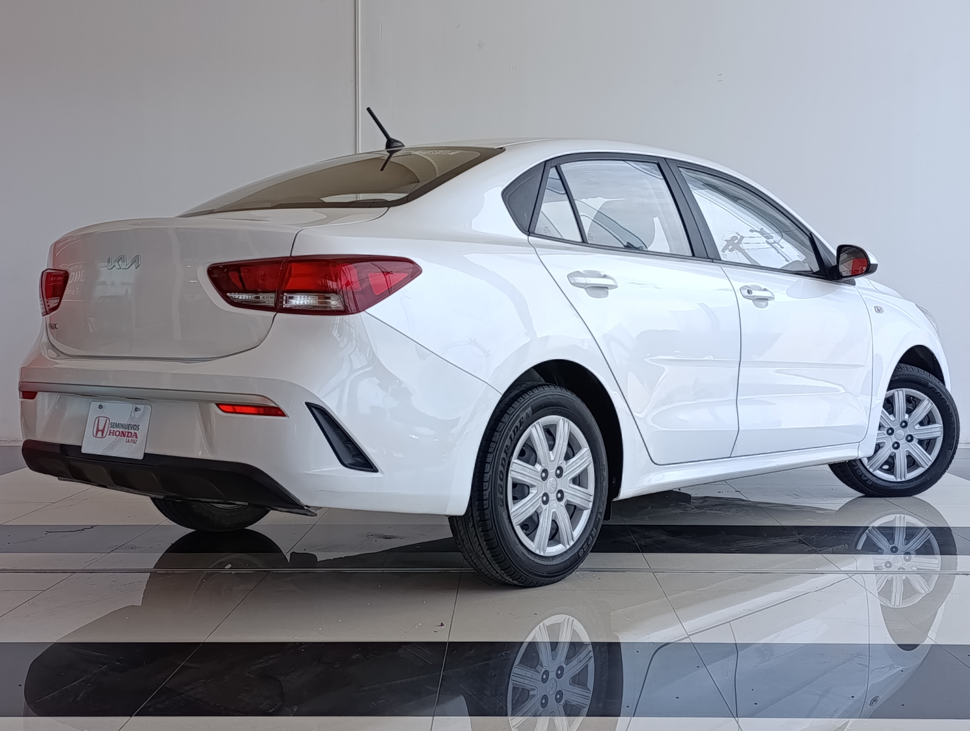 KIA Rio Arriba 26