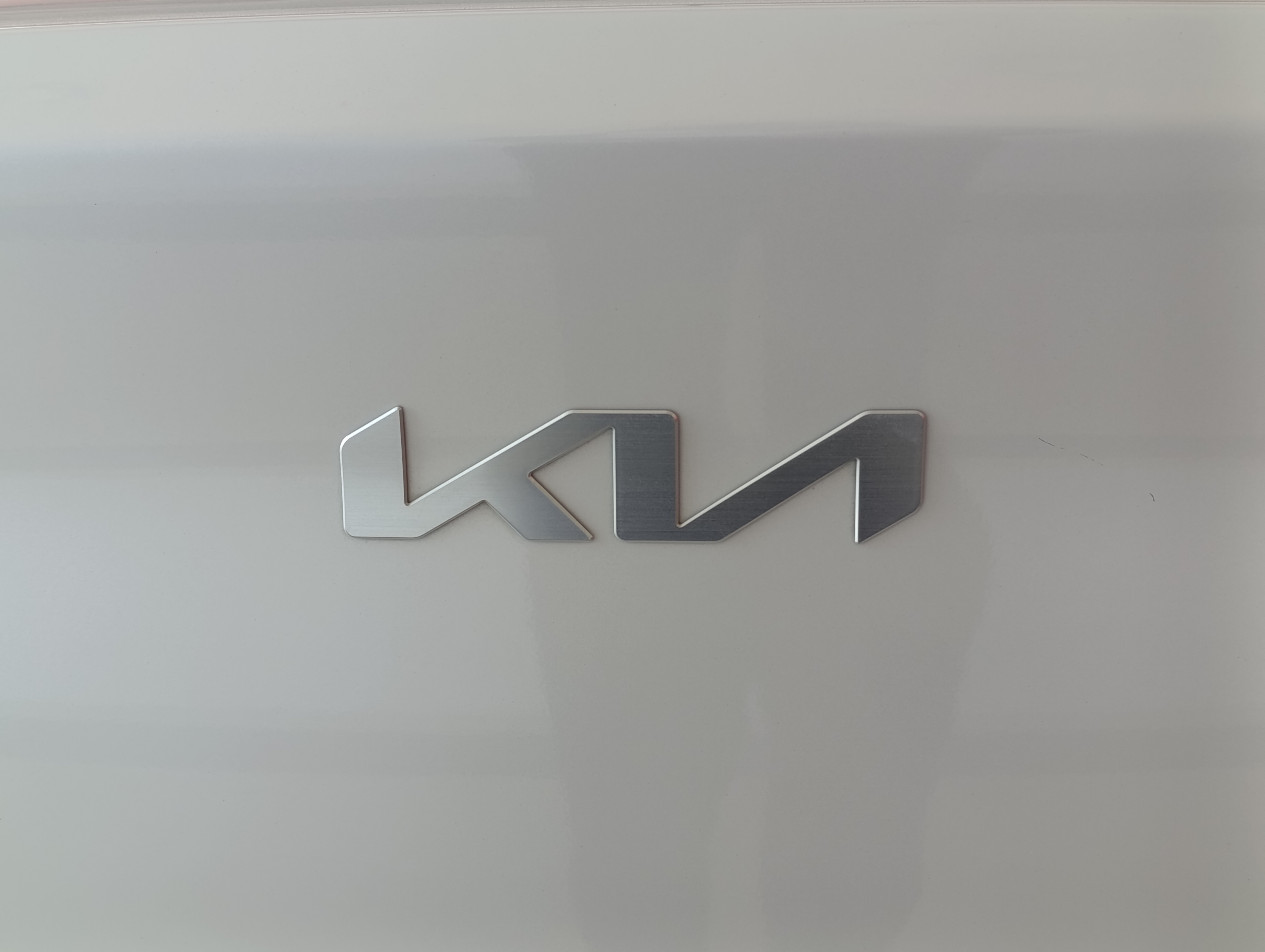 KIA Rio Lateral derecho 28