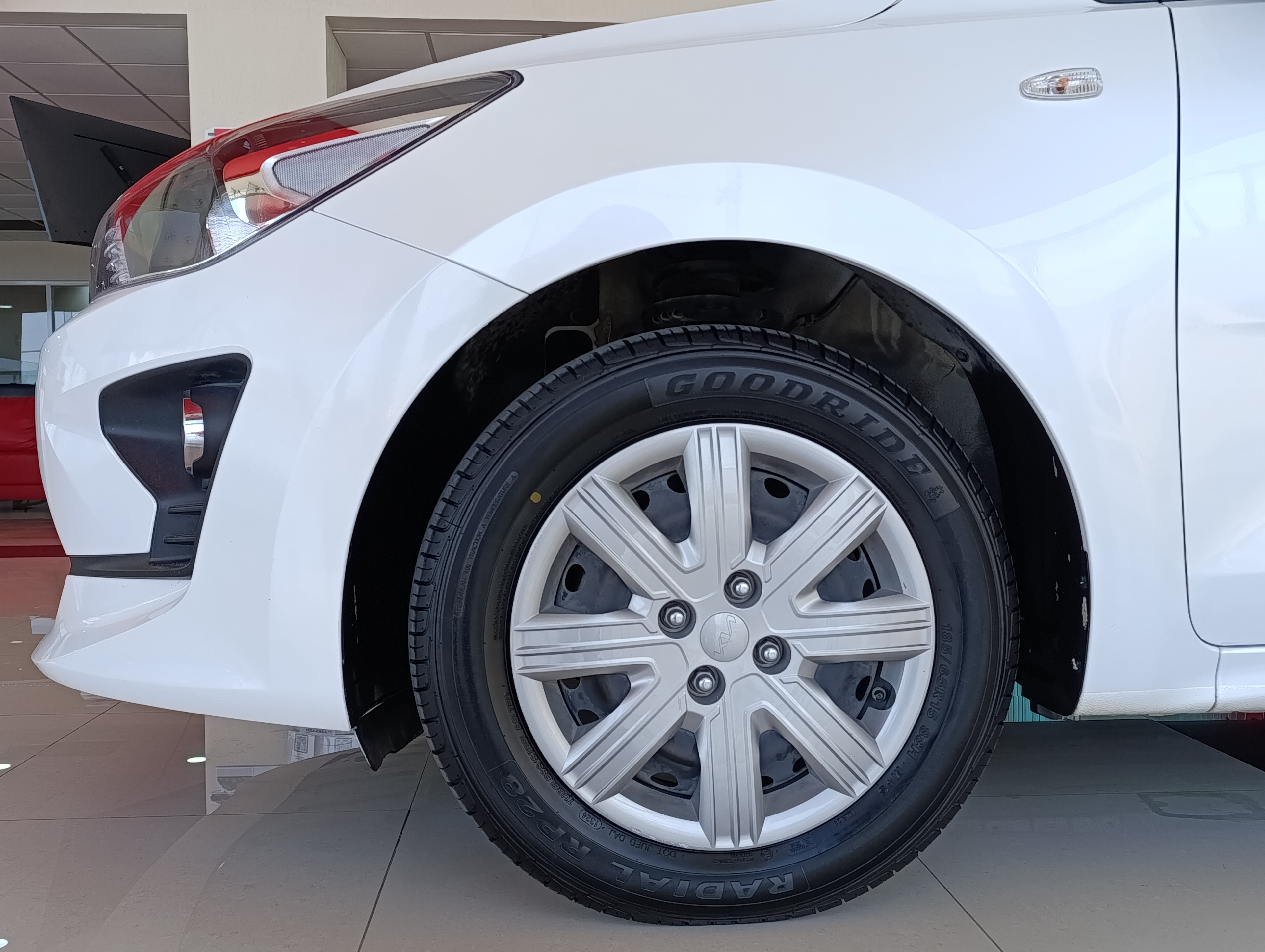 KIA Rio Frente 30