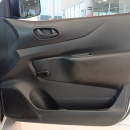 Nissan NP300 Asientos 12