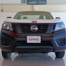 Nissan NP300 Lateral derecho 2