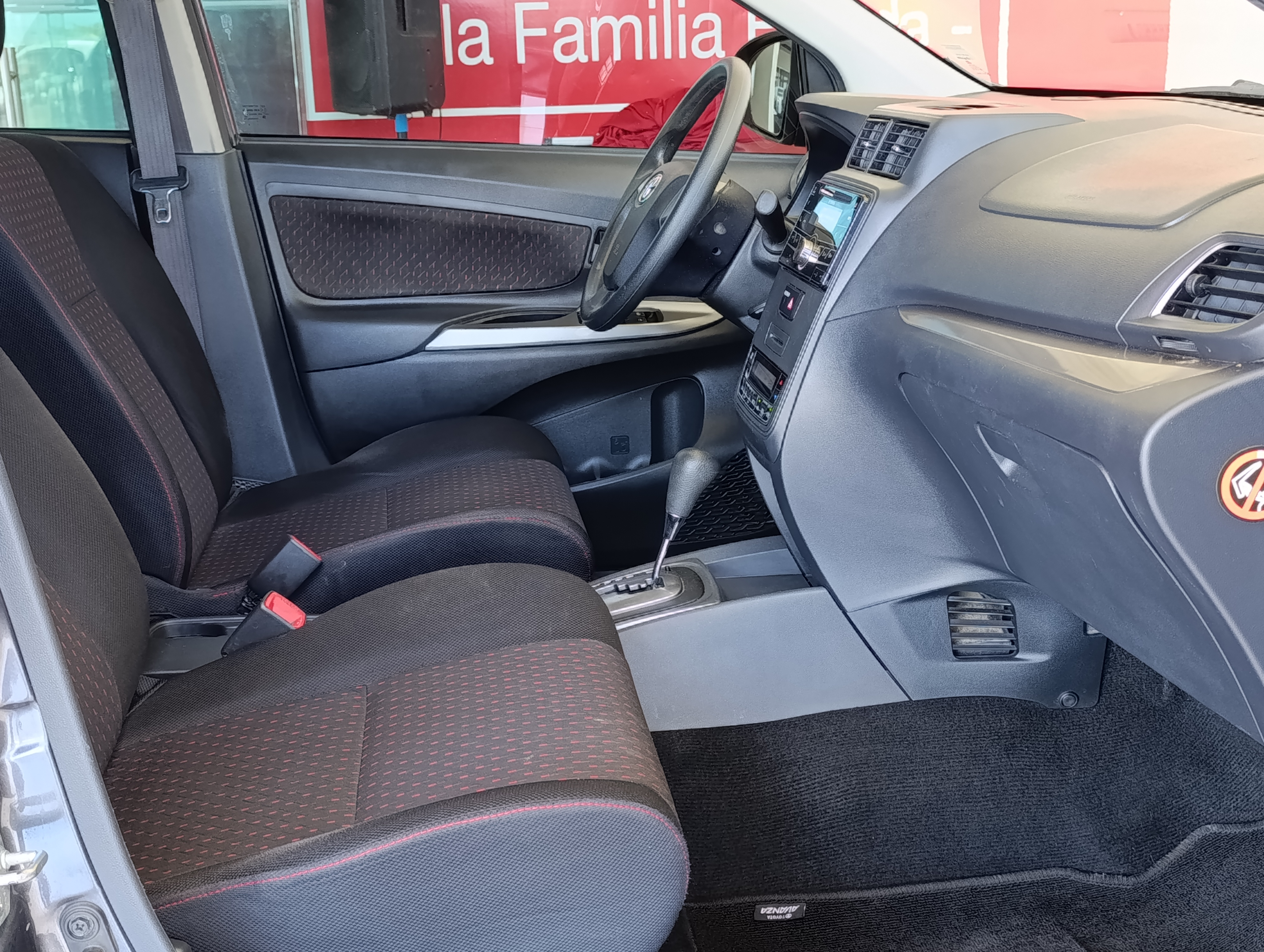 Toyota AVANZA Arriba 15