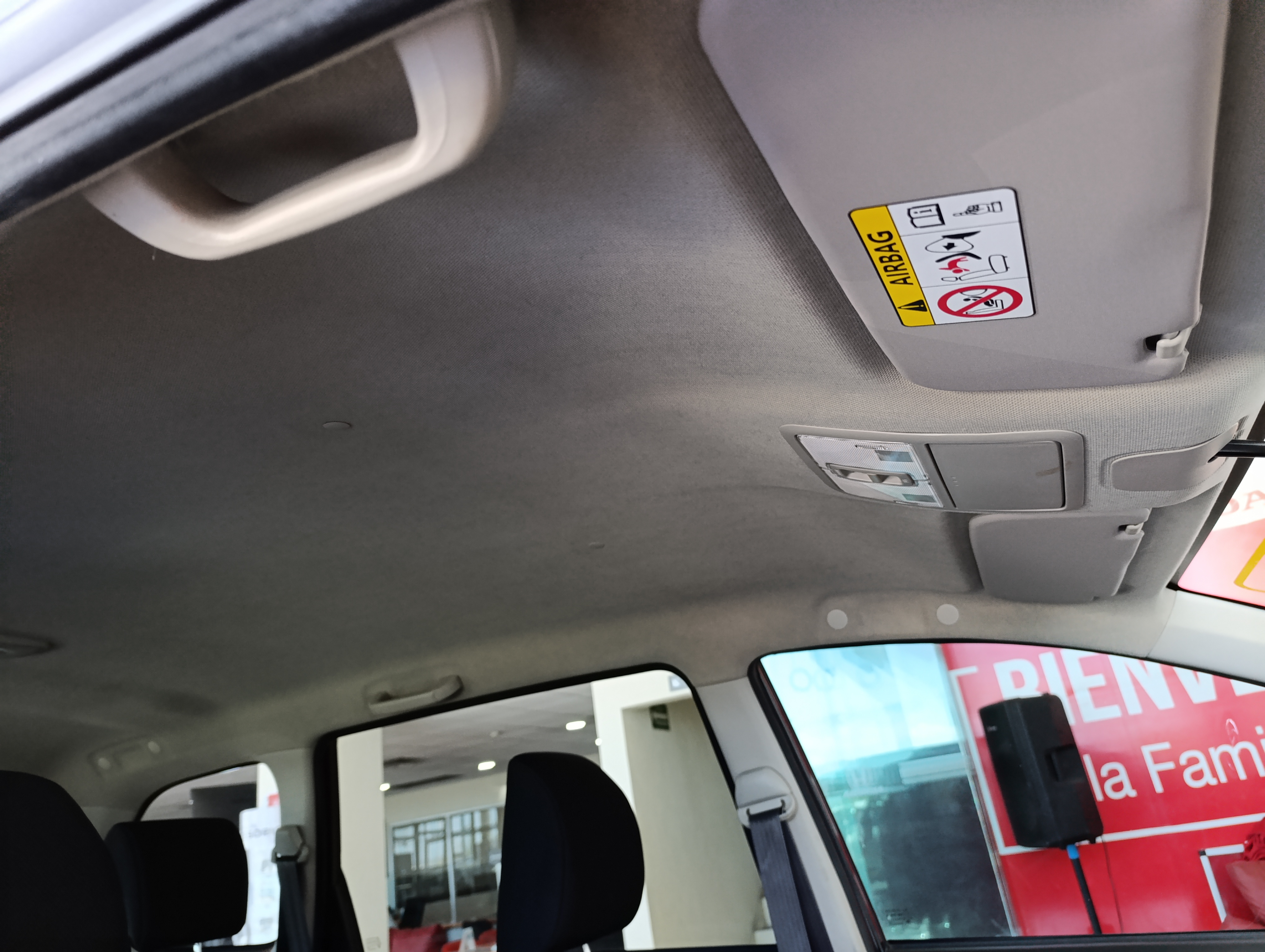 Toyota AVANZA Asientos 14