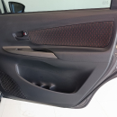 Toyota AVANZA Asientos 18