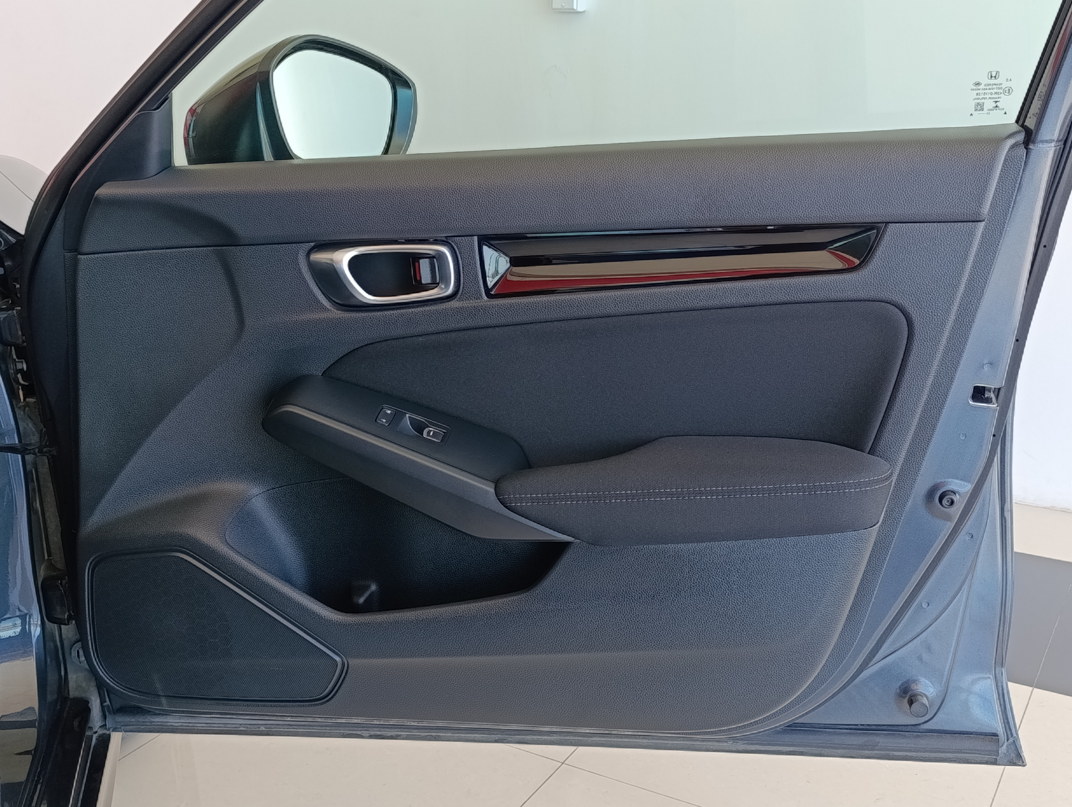 Honda CIVIC Atrás 18