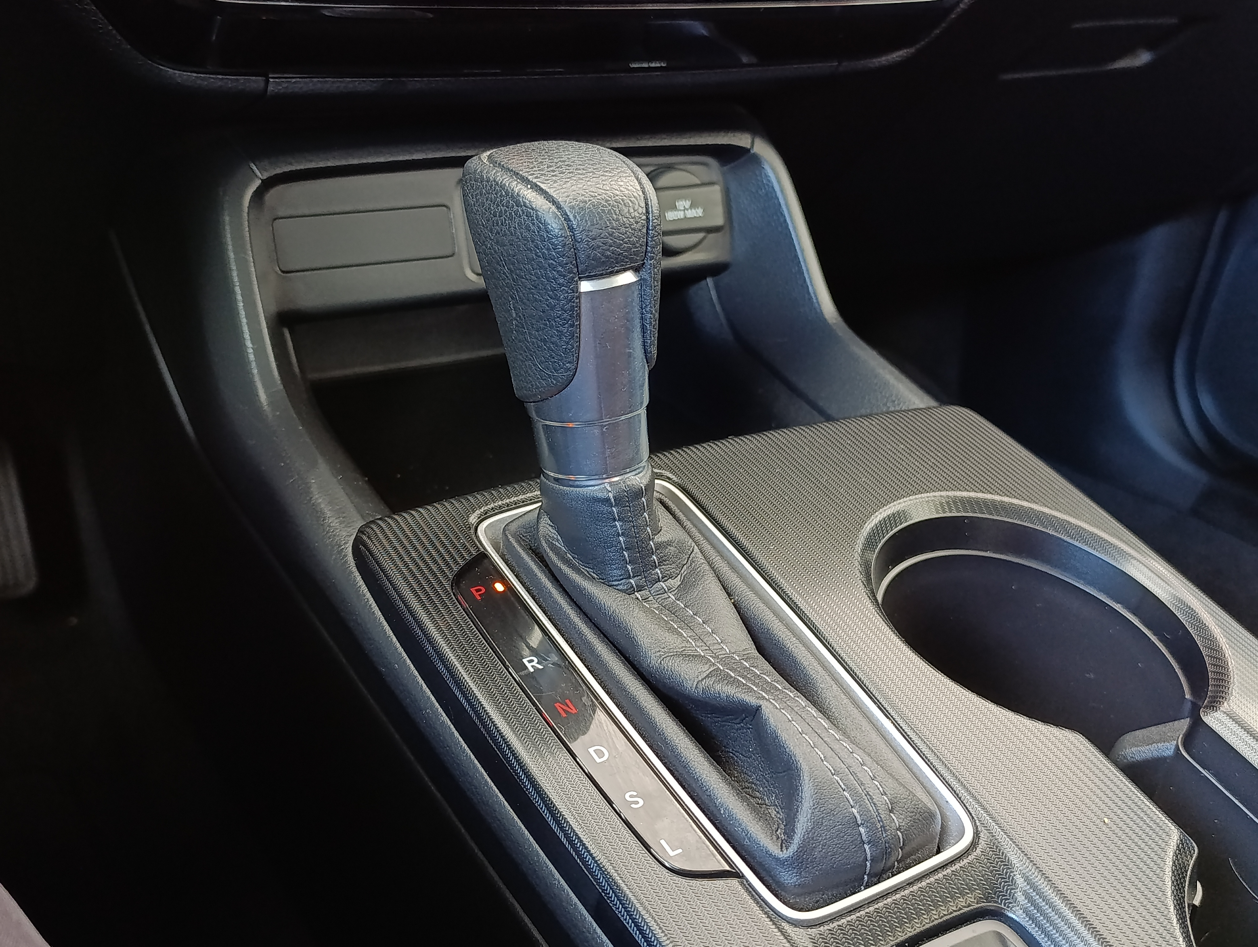 Honda CIVIC Arriba 13