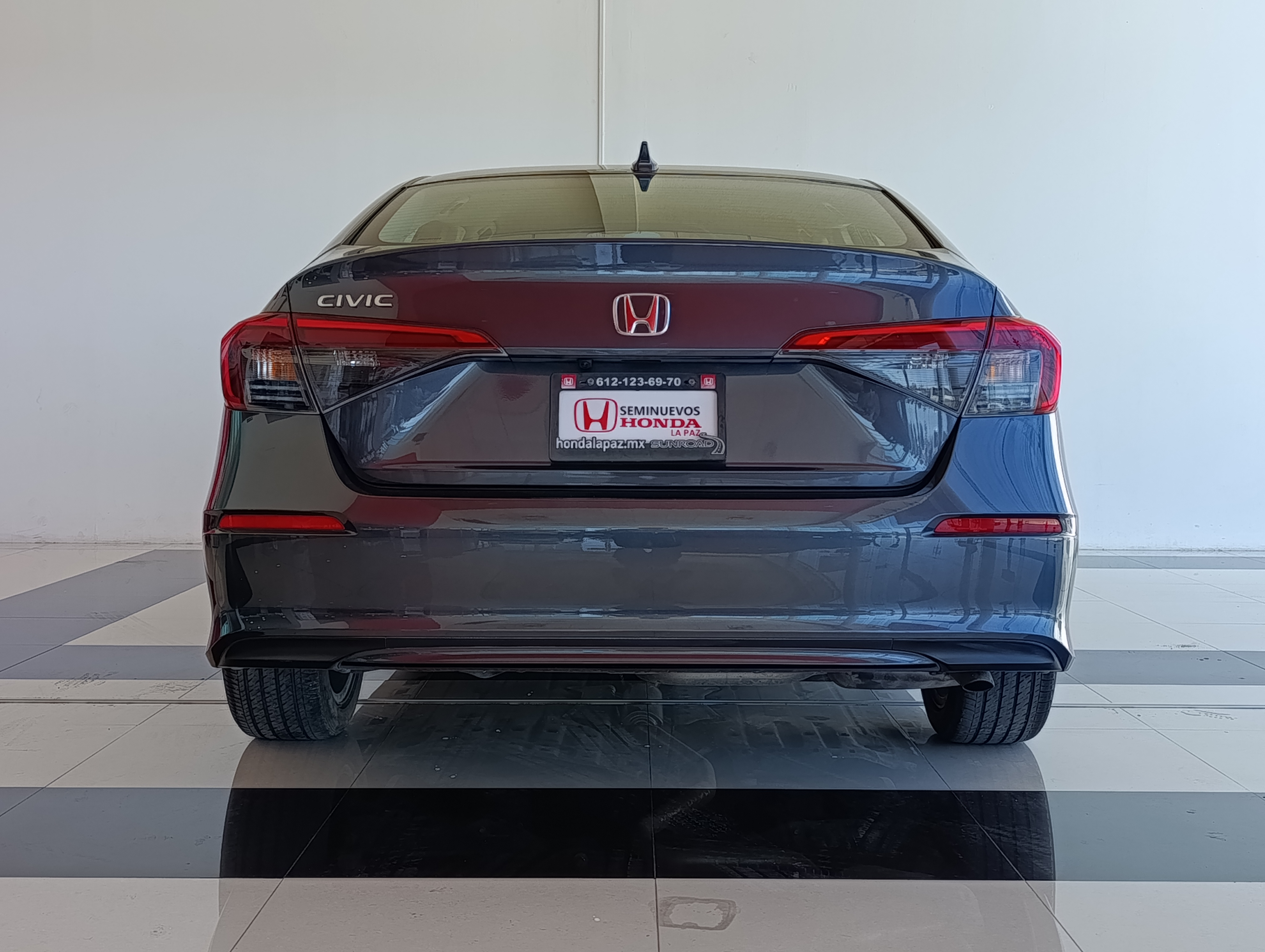 Honda CIVIC Interior 26