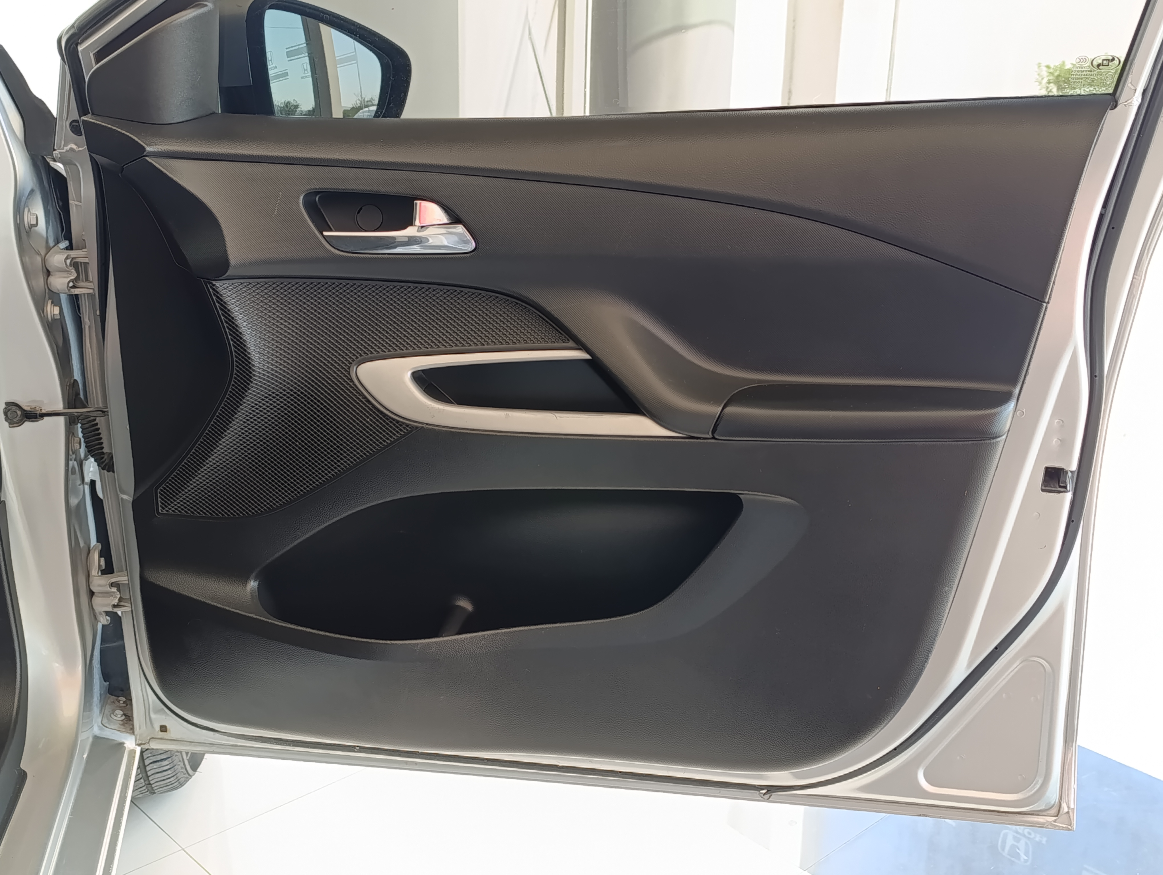 Chevrolet AVEO Arriba 16