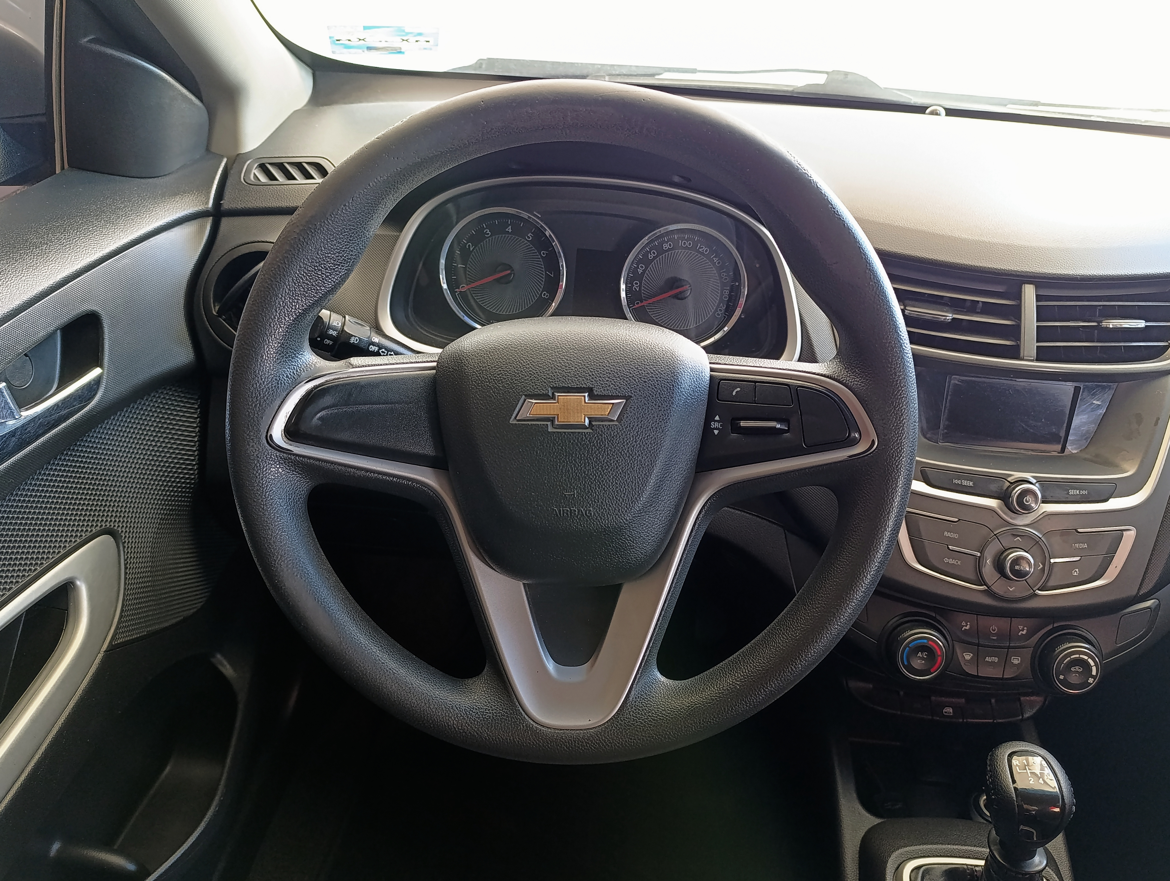 Chevrolet AVEO Lateral derecho 9