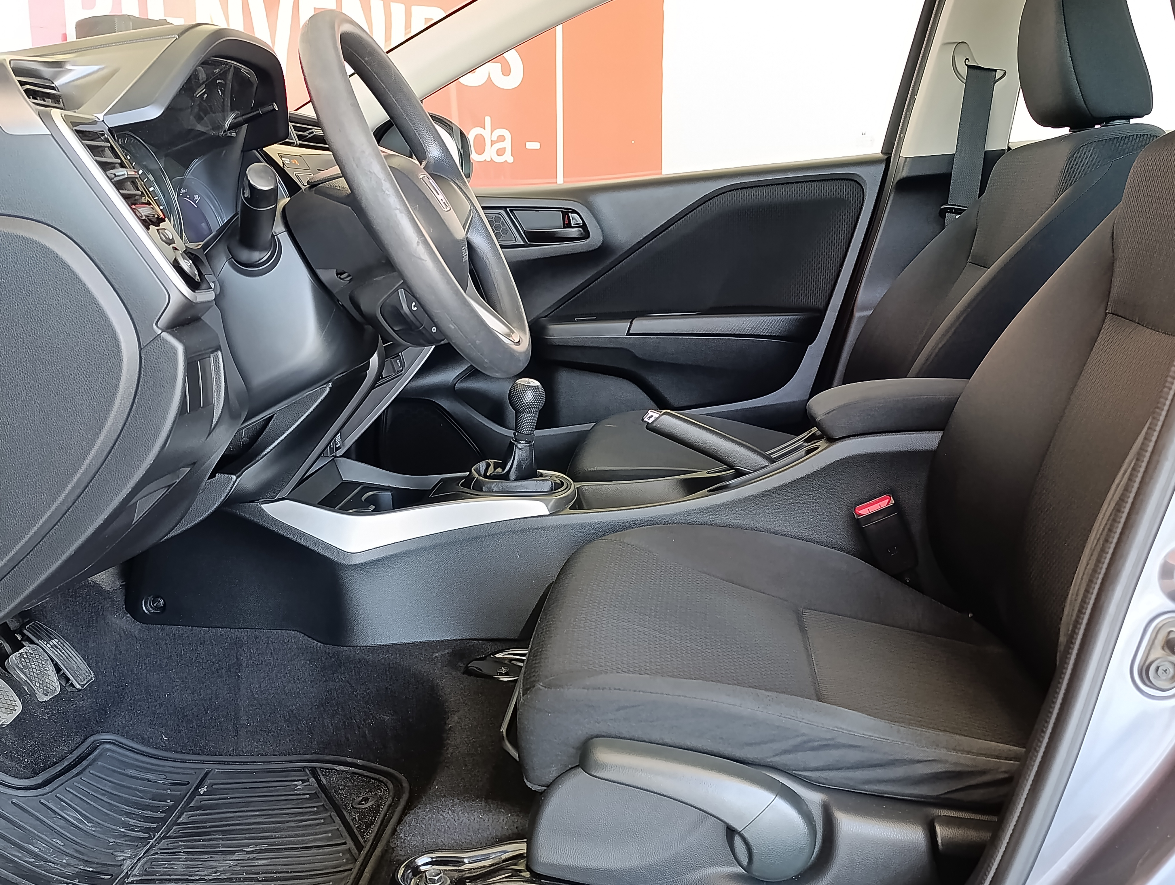 Honda CITY Lateral derecho 5