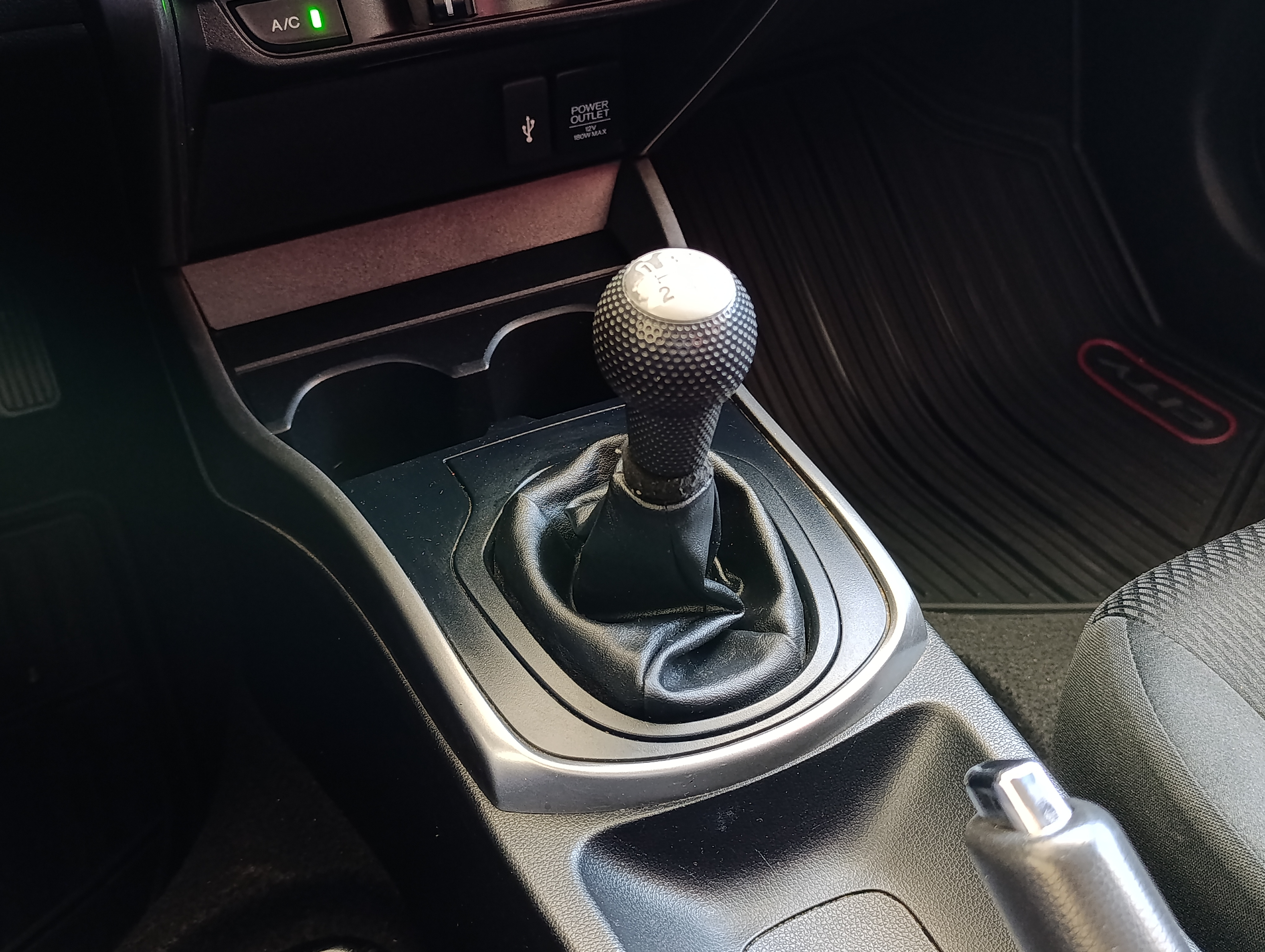 Honda CITY Asientos 12